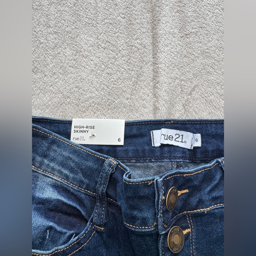 Rue21 Dark Blue High-Rise Jeans - Picture 3 of 3